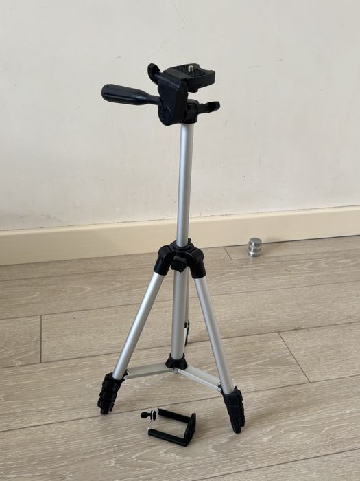 Штатив для камери або телефону