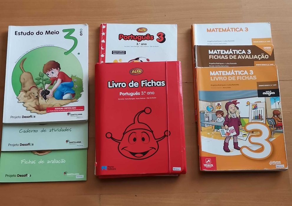 Manuais (3ano) português, matemática, estudo do meio