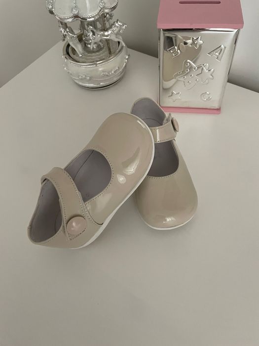 Sapatos de menina