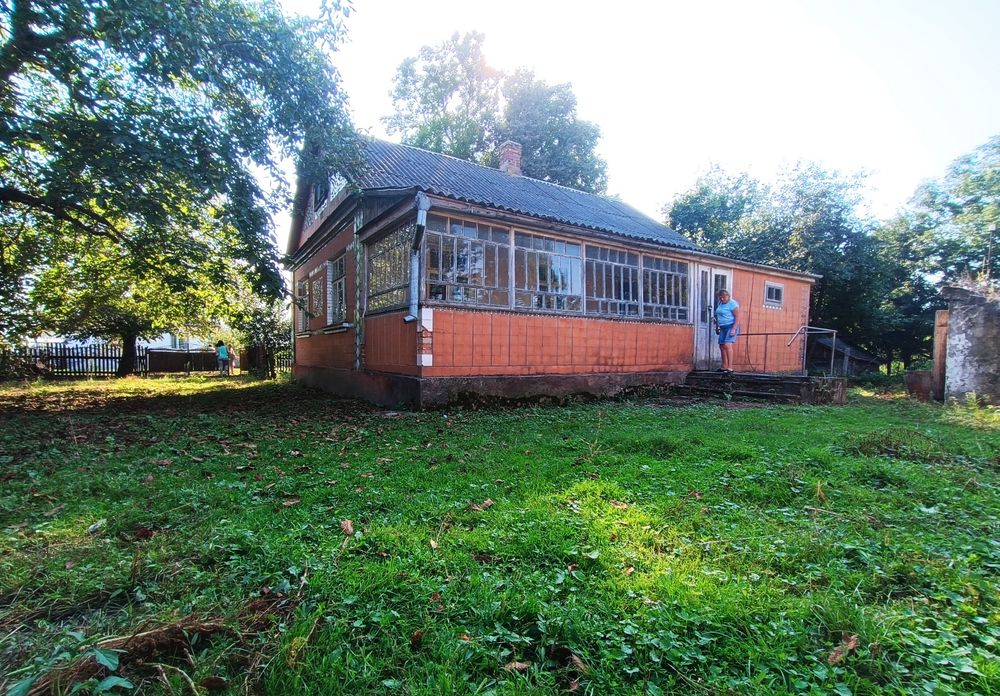 Продам кирпічний Будинок.