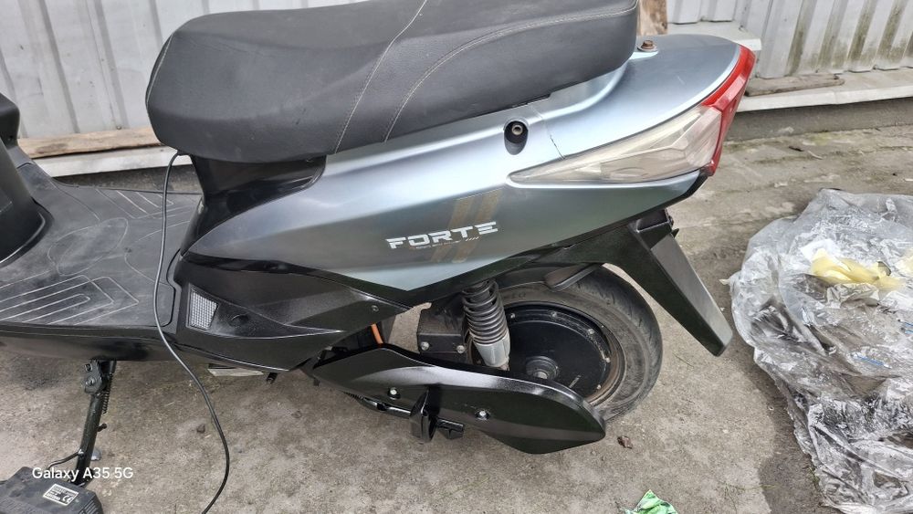 Електроскутер Forte Hawk 2000w