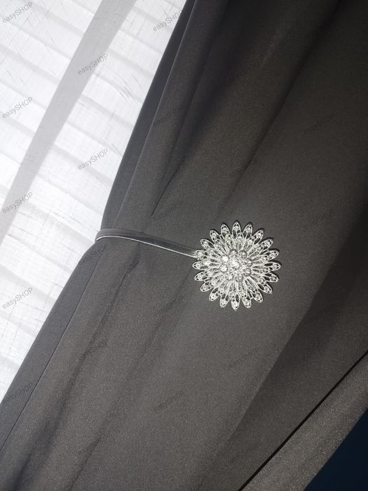 2 sztuki magnesy srebrne do upięcia zasłony