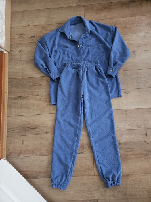 Стильний вельветовий костюм, розмір S–M