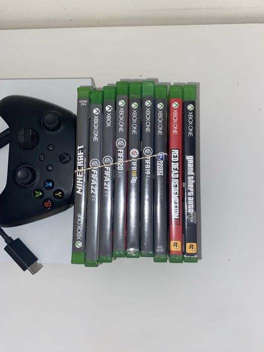 Xbox One S  c/tudo incluido + jogos
