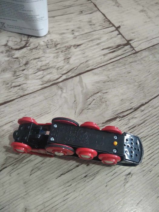 Lokomotywa Czerwona Brio BRK33592