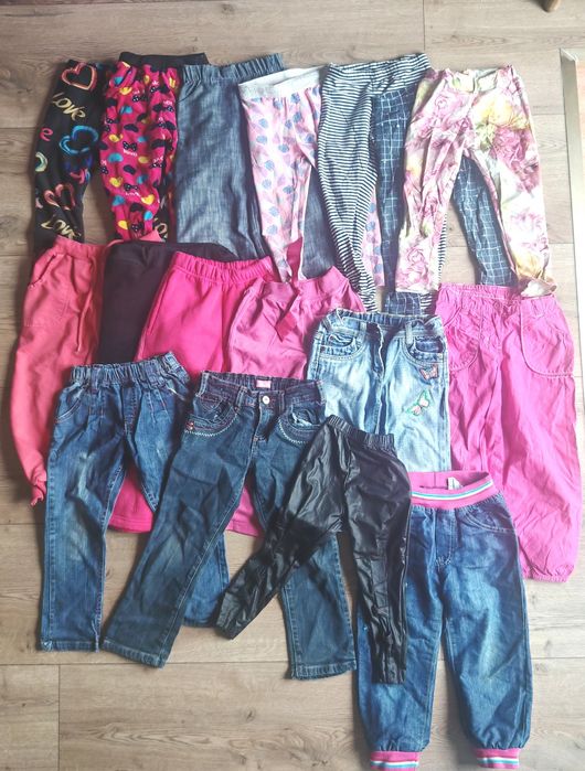 Duży zestaw ubrań dla dziewczynki roz 104  około 60 sztuk