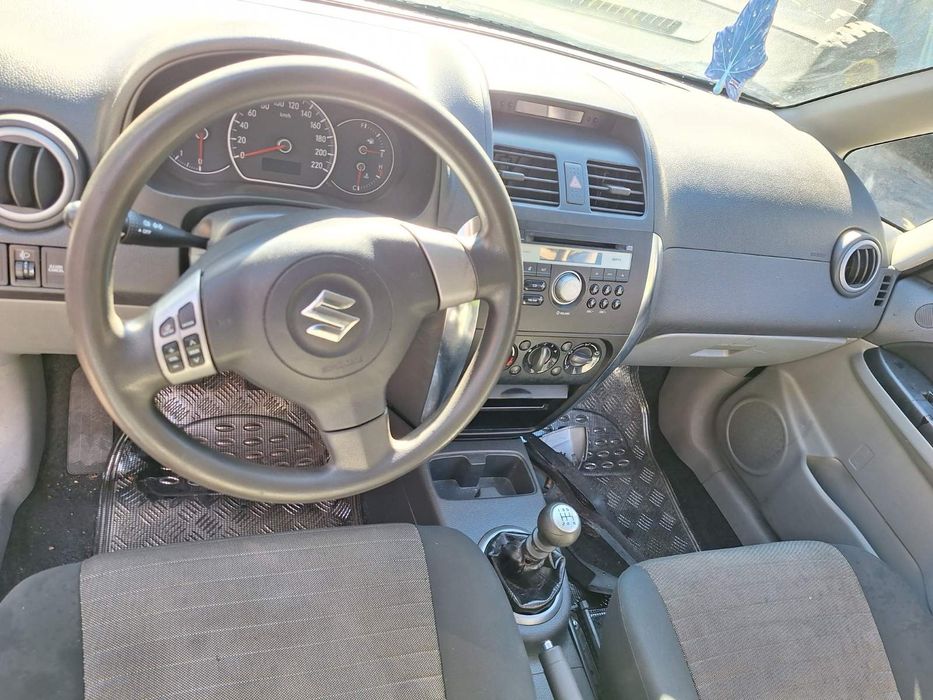 Є запчастини для авто Suzuki SX4 2006-2012 1.6