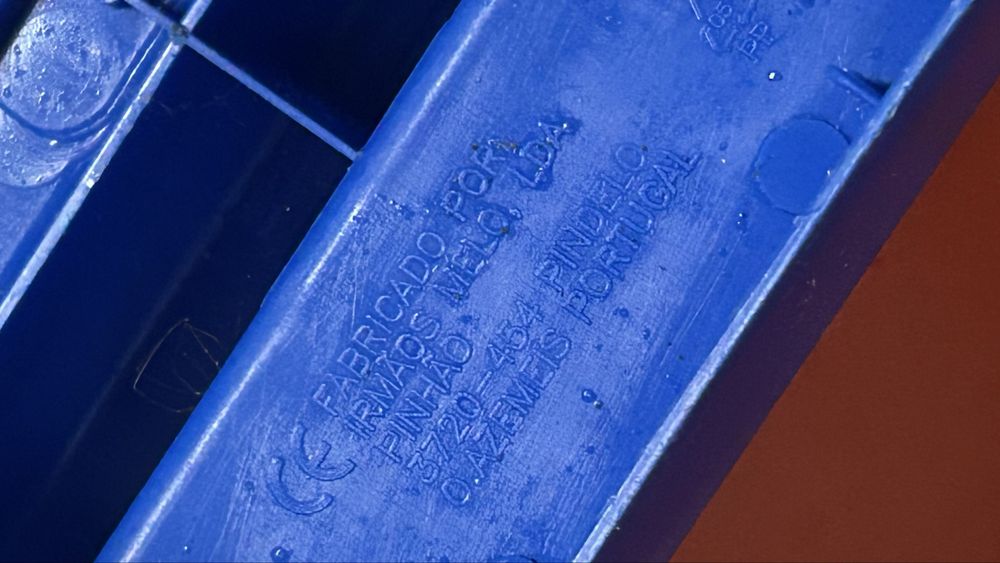 Camião de plástico grande made in Portugal