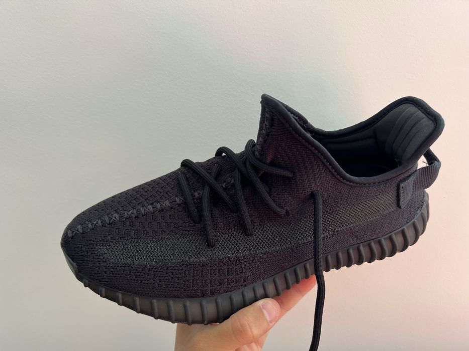 Yeezy 350 v2 como novos