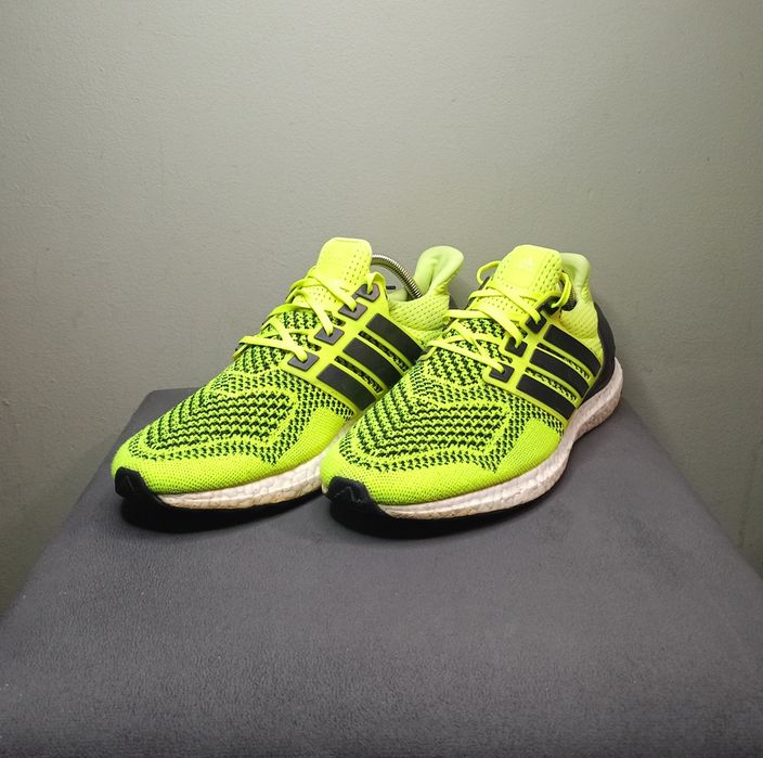 Adidas, rozmiar 44.
