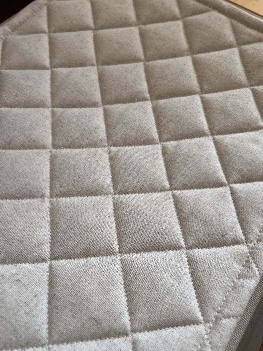 Móvel IKEA com banco integrado