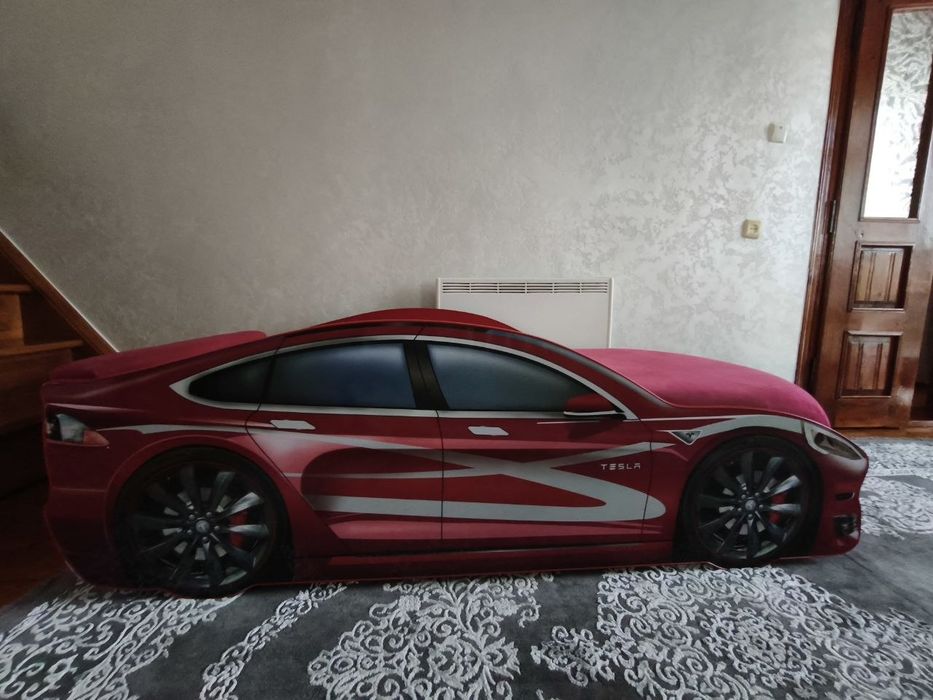 Ліжко- машина TESLA
