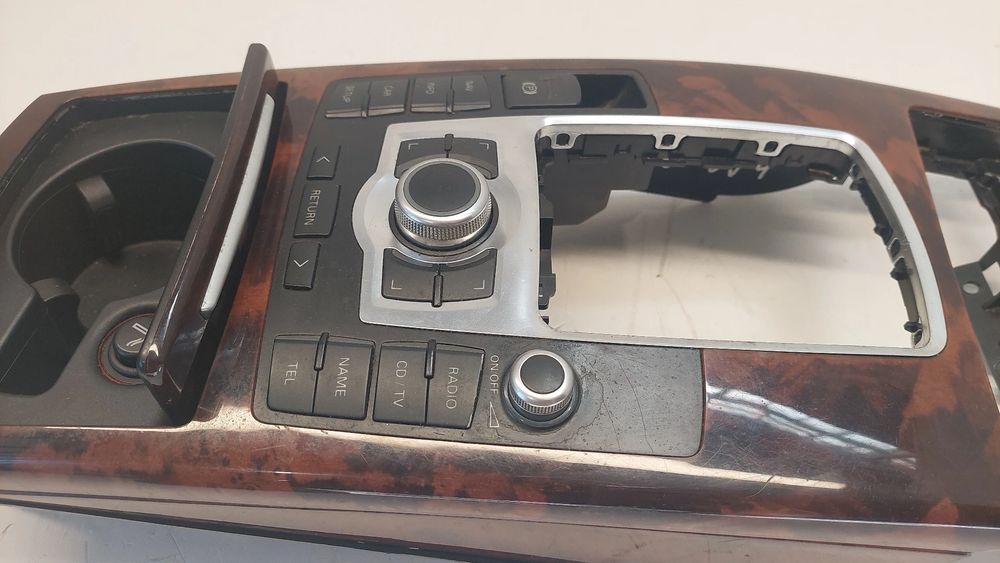 Consola central AUDI A6 (4F2, C6)