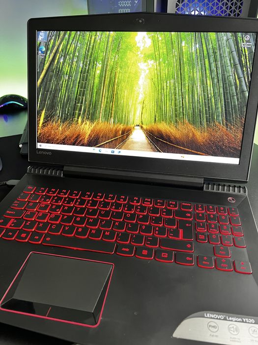 Portátil Lenovo Y520 com 1060