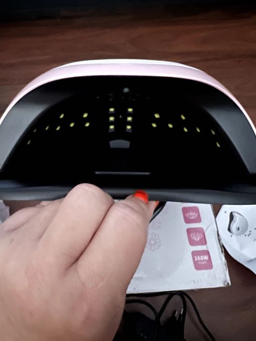 Лампа UV/LED BLUEQUE V7 для маникюра