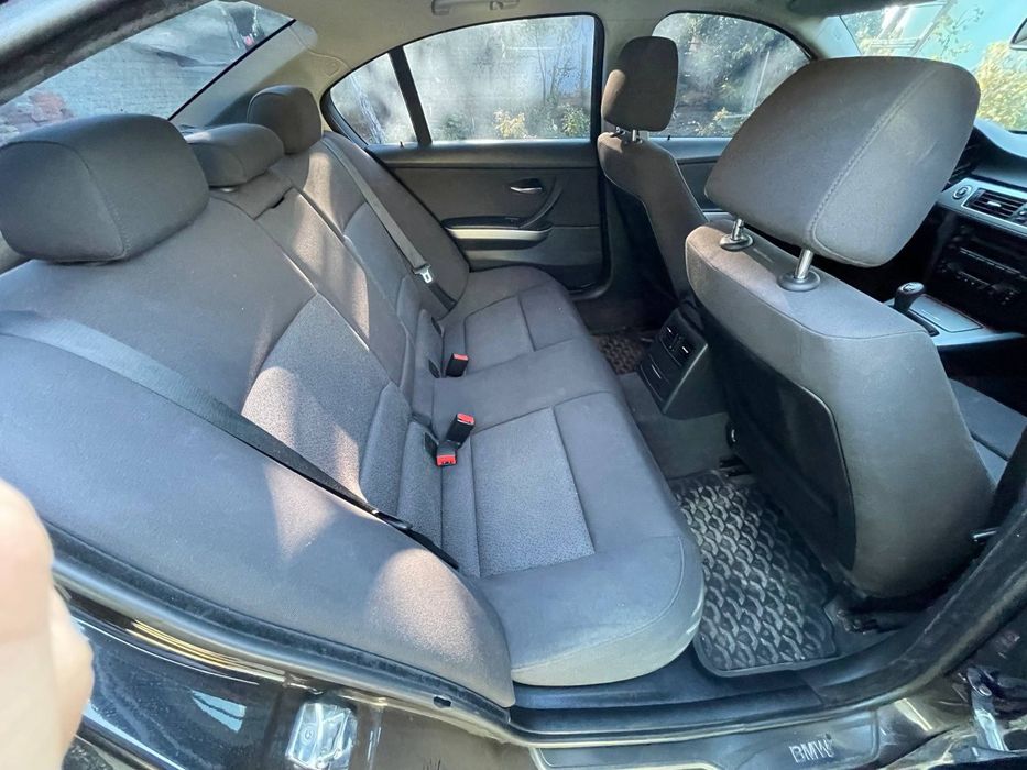 Продам BMW 3 e90