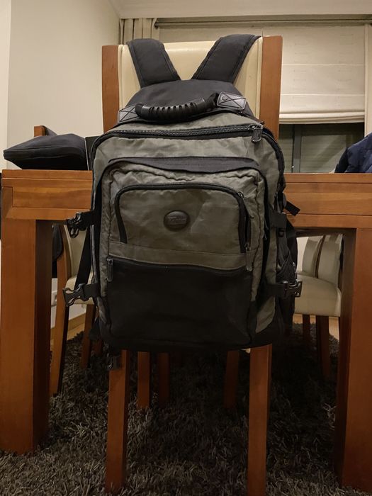 Mochilas Targus  e Kingsons