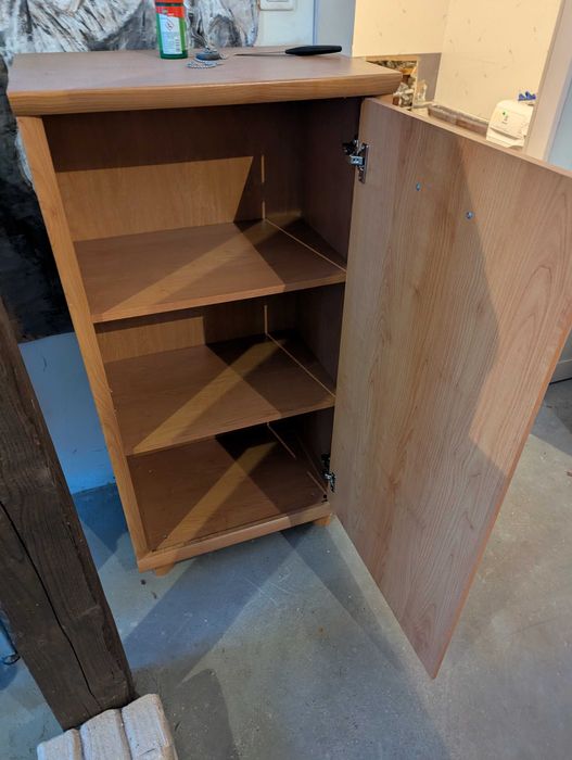 Regał / Słupek/ Komoda wysoka / Szafa