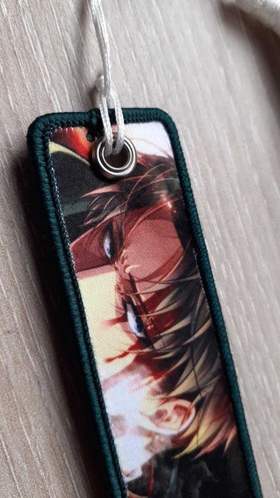Marcador de livros Levi Ackerman Porta chaves anime attack on titan