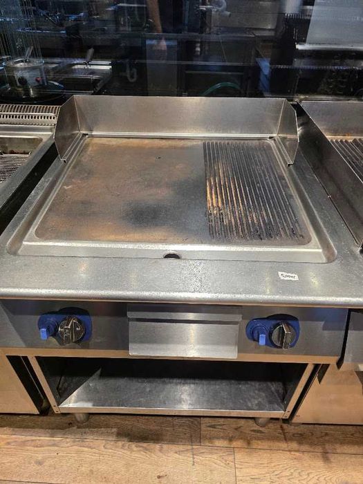 Płyta grillowa gazowa Electrolux gładka/ryflowana 80 cm