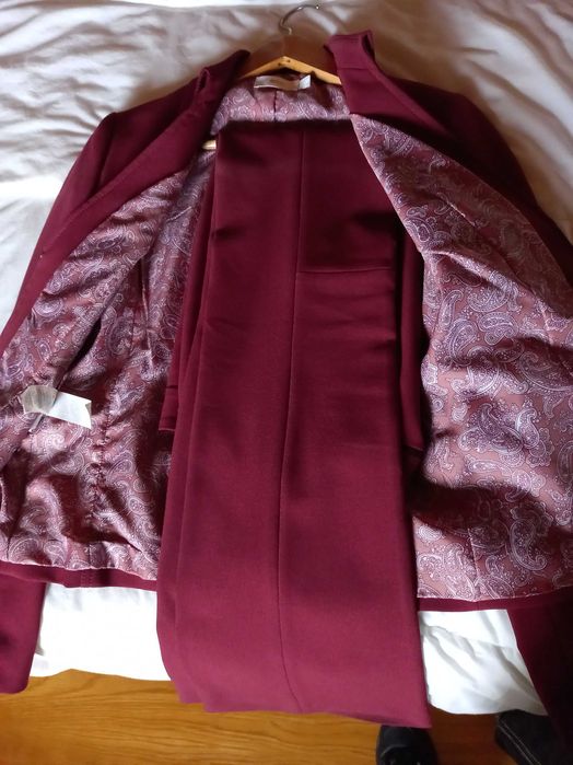 Fato Mango cor bordeaux  34  novo