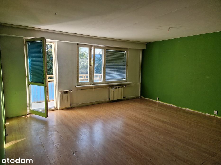 2 pokoje 48,4 m2 do remontu na 3 piętrze z super widokiem BEZPOŚREDNIO