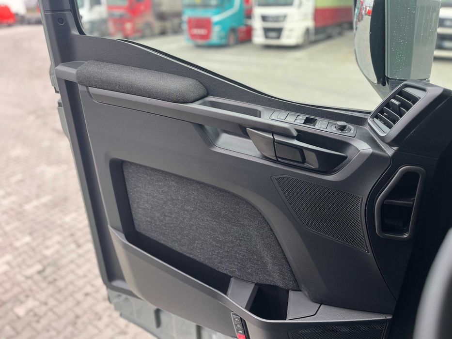 MAN TGX 18.520 4x2 BL SA D30 Euro 6 2025 Сідельний тягач