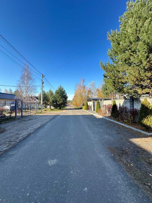 Продаж дуплексу з великою ділянкою 5,5 соток