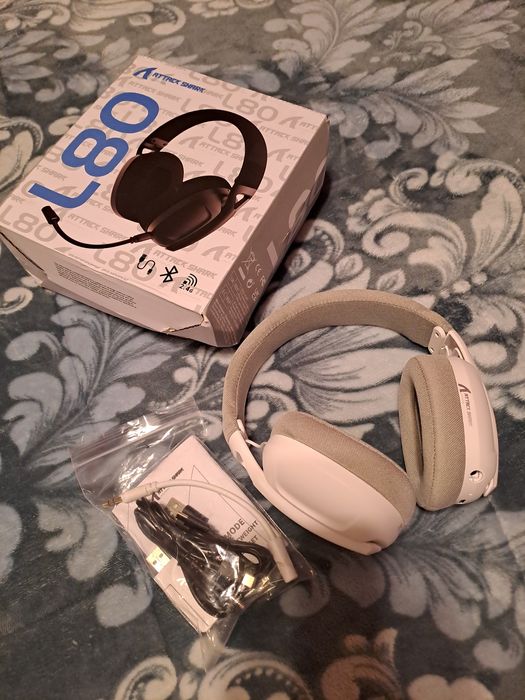 Headset attack shark