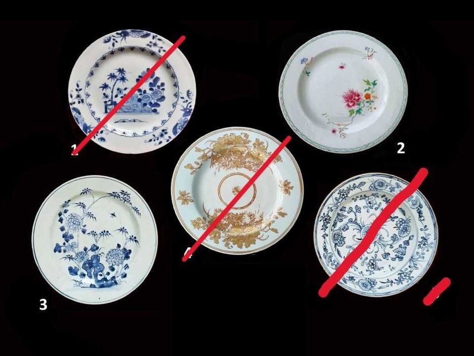 Vários Pratos Companhia das Índias, Porcelana Chinesa, séc. XVIII