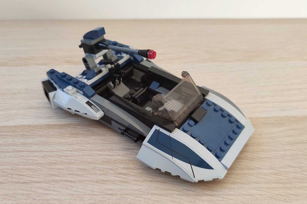 Zestaw LEGO 75022 Star Wars - Mandalorian Speeder