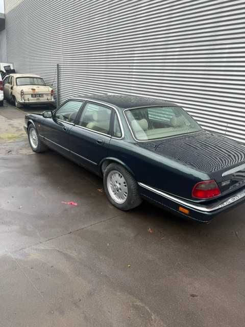 JAGUAR XJ automático507882883232583682