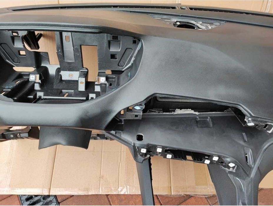 Deska konsola poduszki pasy PEUGEOT 3008 peugeot 5008 GT