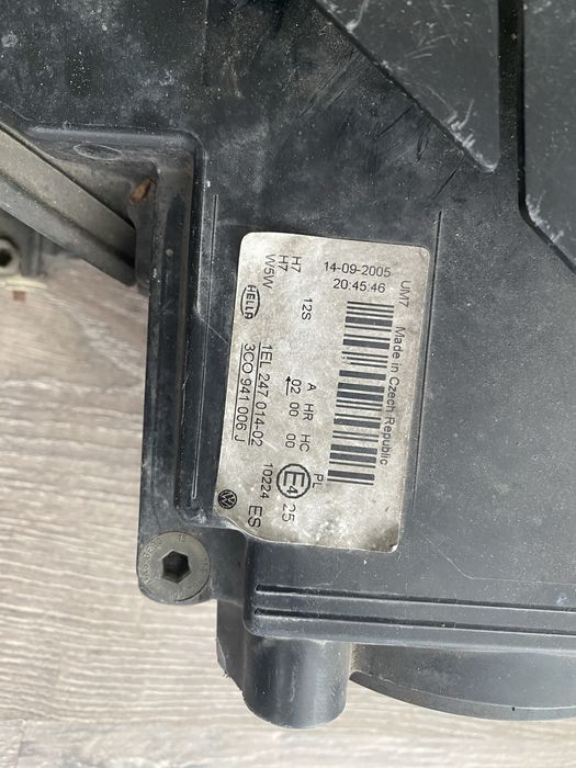 Передні фари до пасата б6