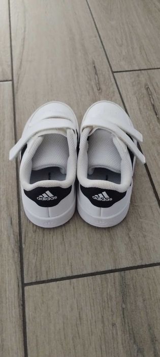 Buty addidas dziecięce