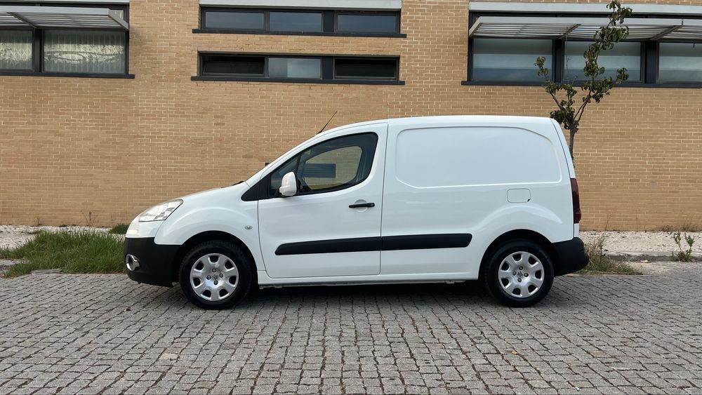 Peugeot Partner 1.6 hdi / 3 lugares (VENDIDA)