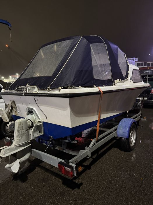 Kadlub  lodzi motorowej Selco 18