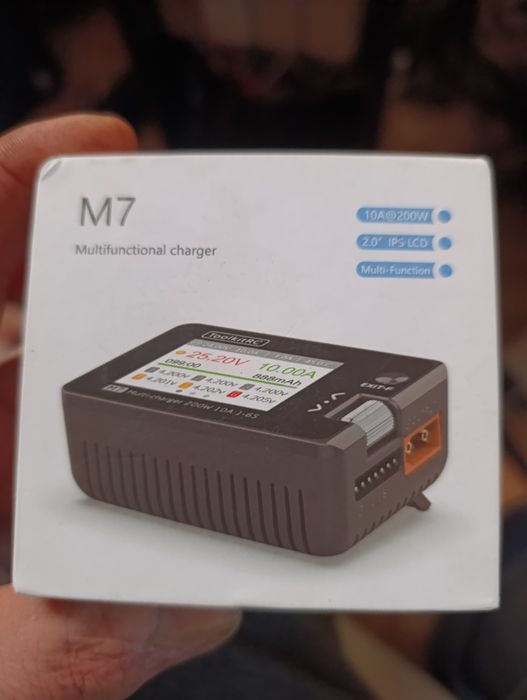 Продам зарядний пристрій