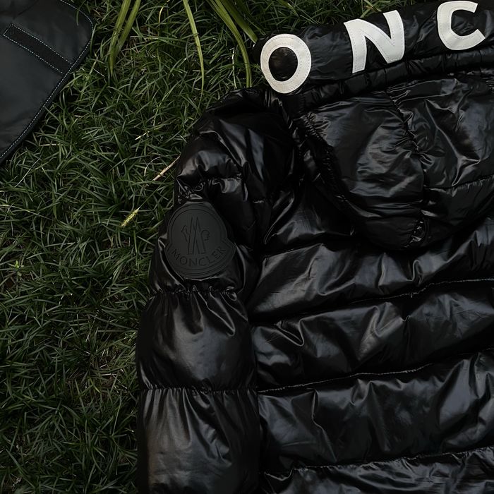 Moncler Puffer (black)