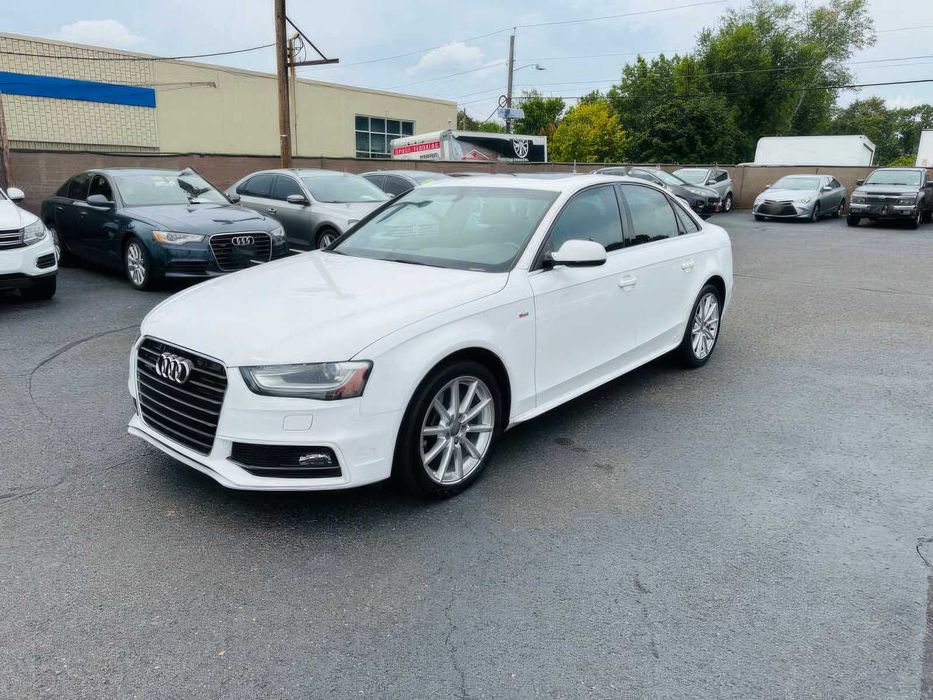Audi A4      2015