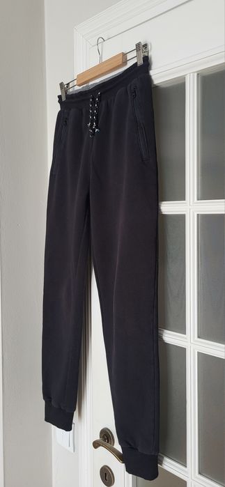 spodnie czarne dresowe joggery, Reserved, w rozmiarze 158 cm dla chłopca
