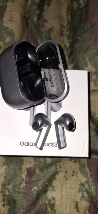 Продам samsung buds3