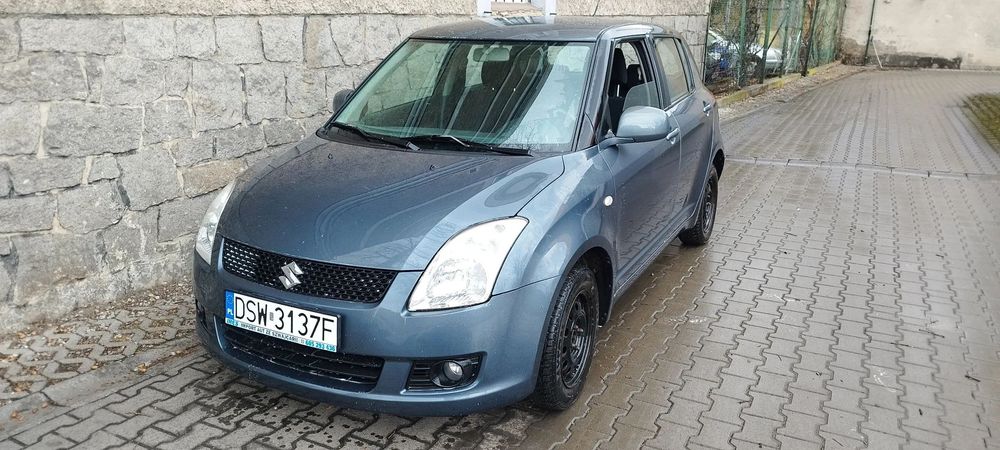 Suzuki Swift 1,3 16V,4X4 ze Szwajcarii