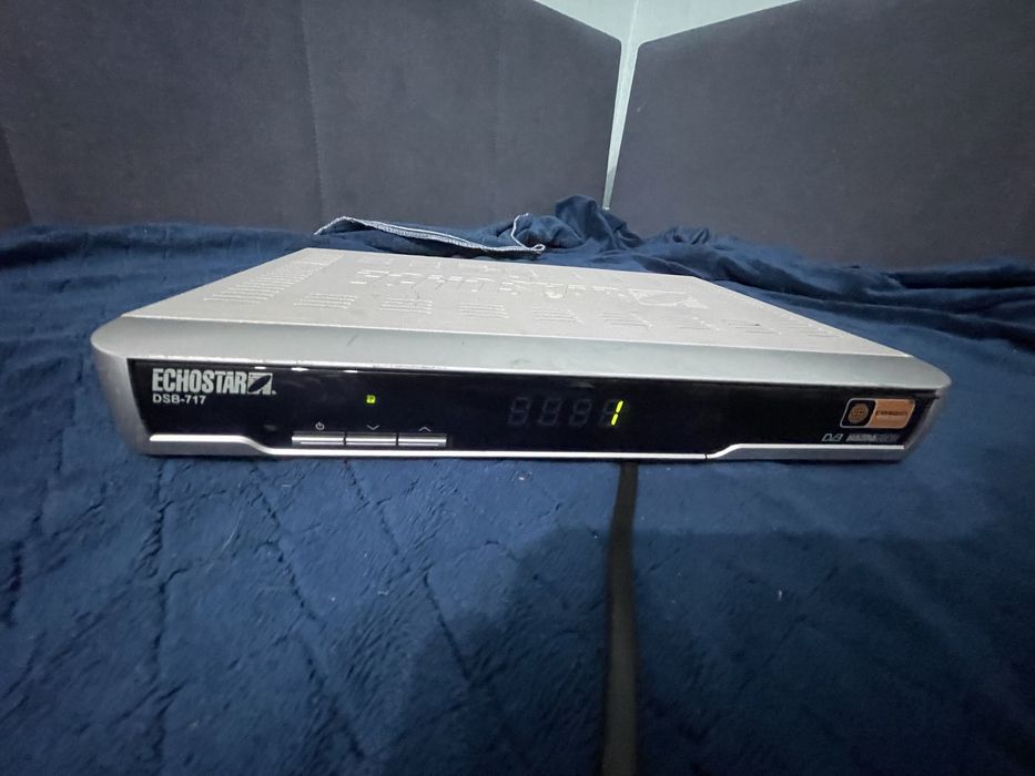 Tuner satelitarny EchoStar DSB-717 DVB