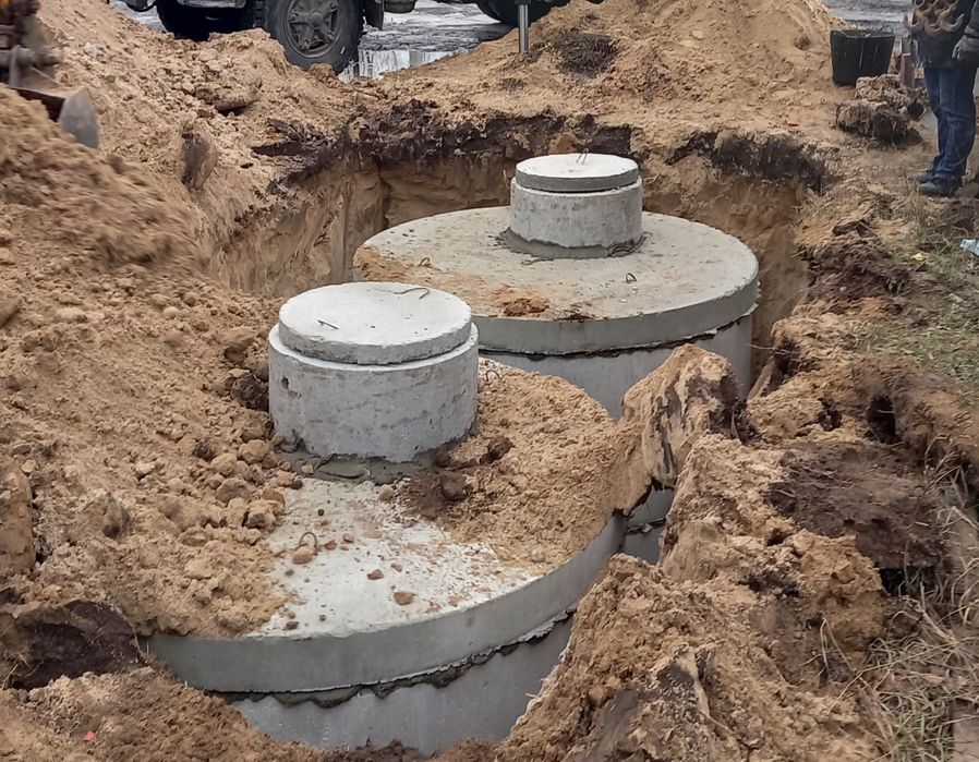 Бетонні кільця Каналізація септик Вигрібні ями доставка монтаж