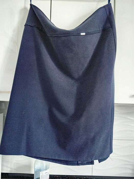Elegancka 48 spódnica 3XL granatowa damska