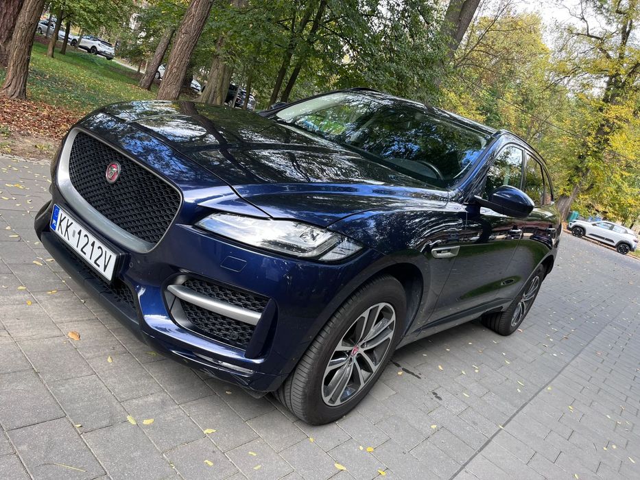 Jaguar F-Pace Jaguar F-pace 2.0D 180 R-SPORT AWD 2018