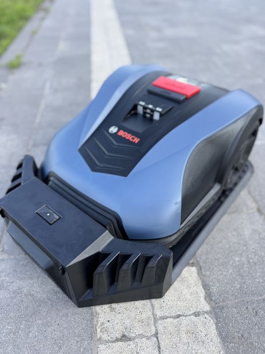 Робот газонокосарка Bosch Professional