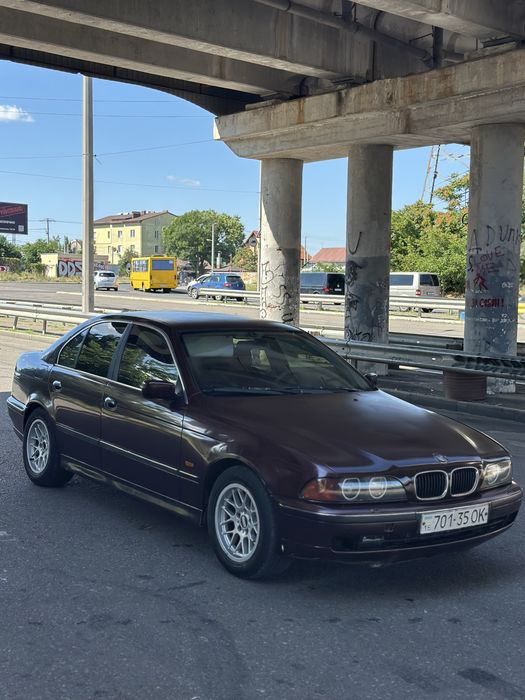 BMW e39 2,5 L мех