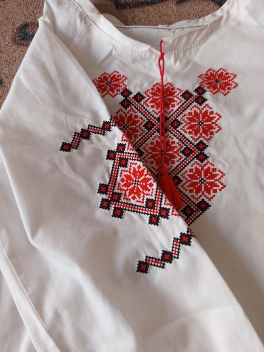 Вишиванка для дівчинки, розмір 140